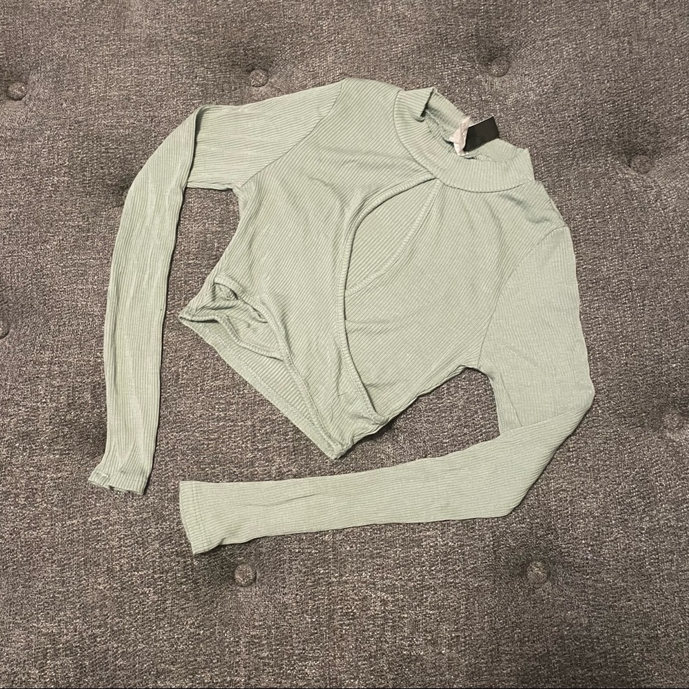 Windsor Sage Green Keyhole Top